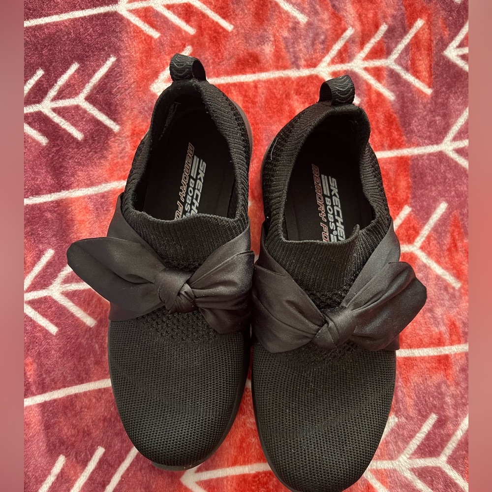 Black Bow Sketchers